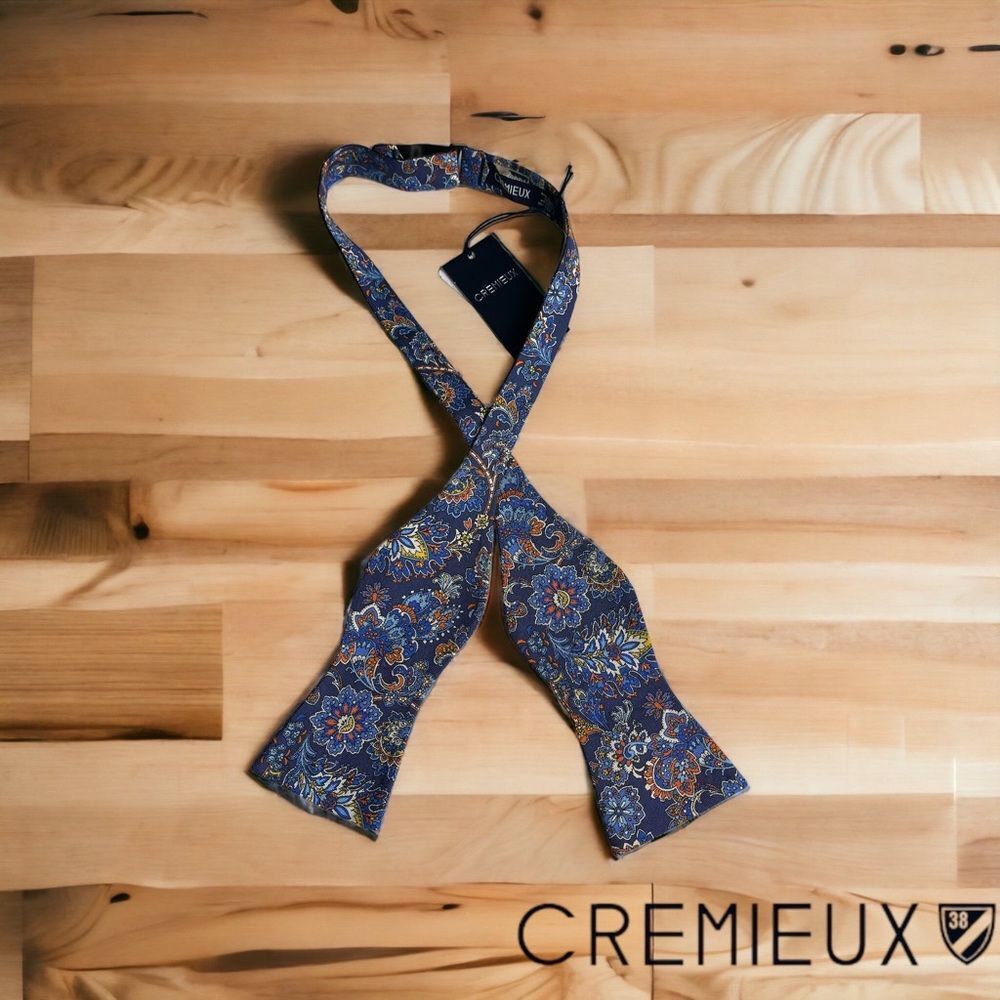 Daniel Cremieux Adjustable Floral Bow Tie